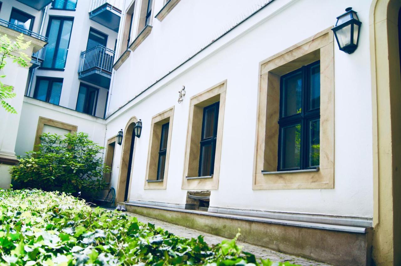 Beautiful Apartment 3 City Center Wenen Buitenkant foto