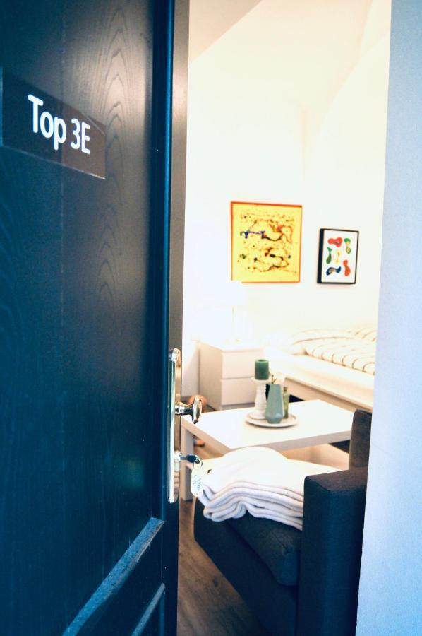 Beautiful Apartment 3 City Center Wenen Buitenkant foto